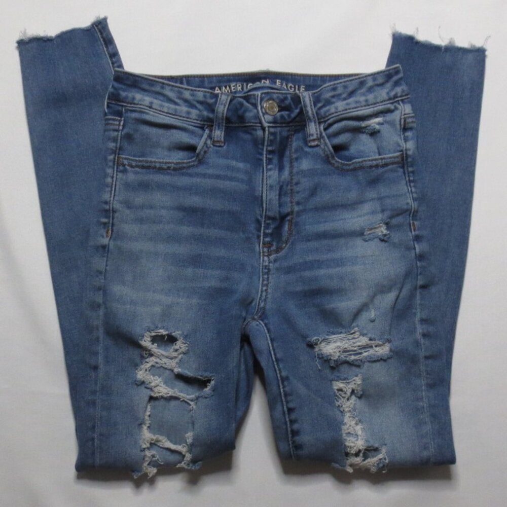 AMERICAN EAGLE womens JEANS denim DISTRESSED stretch BLUE frayed hems SIZE 2